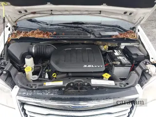 2012 Chrysler Town & Country Touring