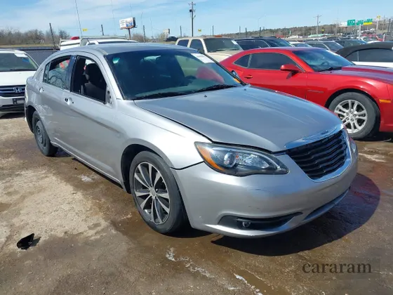 2014 Chrysler 200 Touring