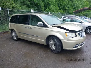 2012 Chrysler Town & Country Limited