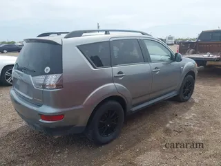 2013 Mitsubishi Outlander ES