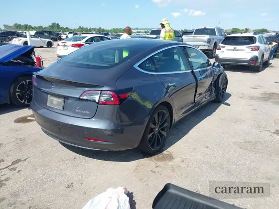 2020 Tesla Model 3 Performance