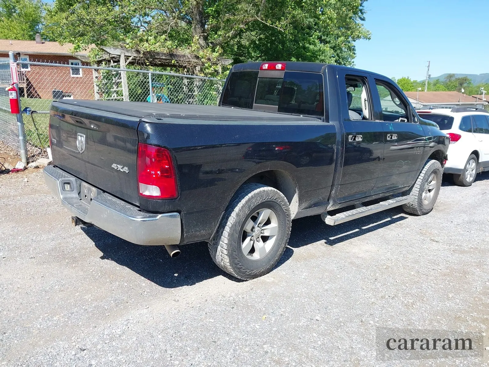 2017 Ram 1500 SLT