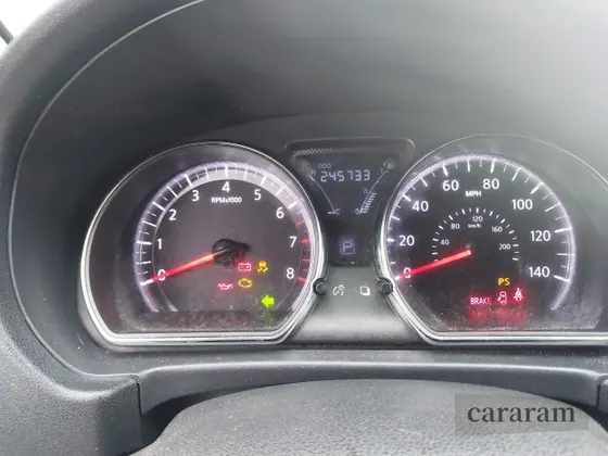 2015 Nissan Versa SV