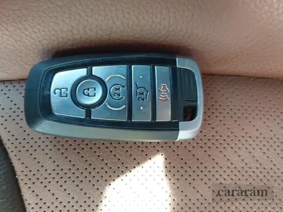 2022 Ford Explorer King Ranch