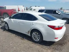 2015 Lexus ES 300h