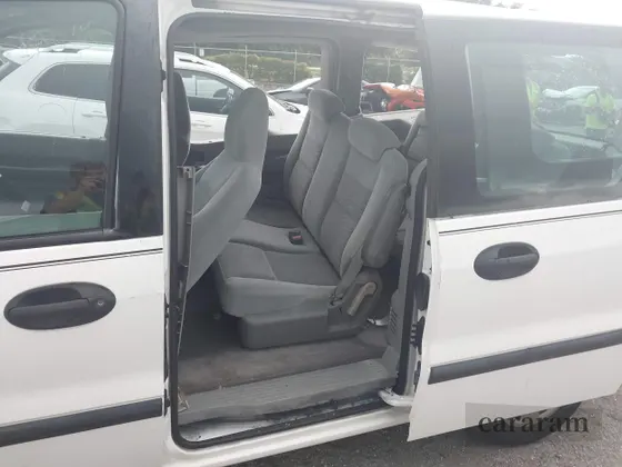 2004 Ford Freestar S