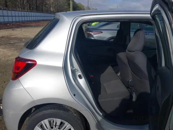 2017 Toyota Yaris L