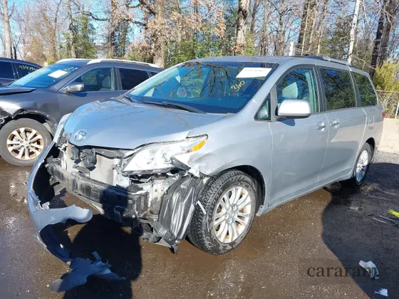 2016 Toyota Sienna Limited Premium