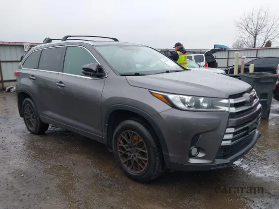 2017 Toyota Highlander Limited