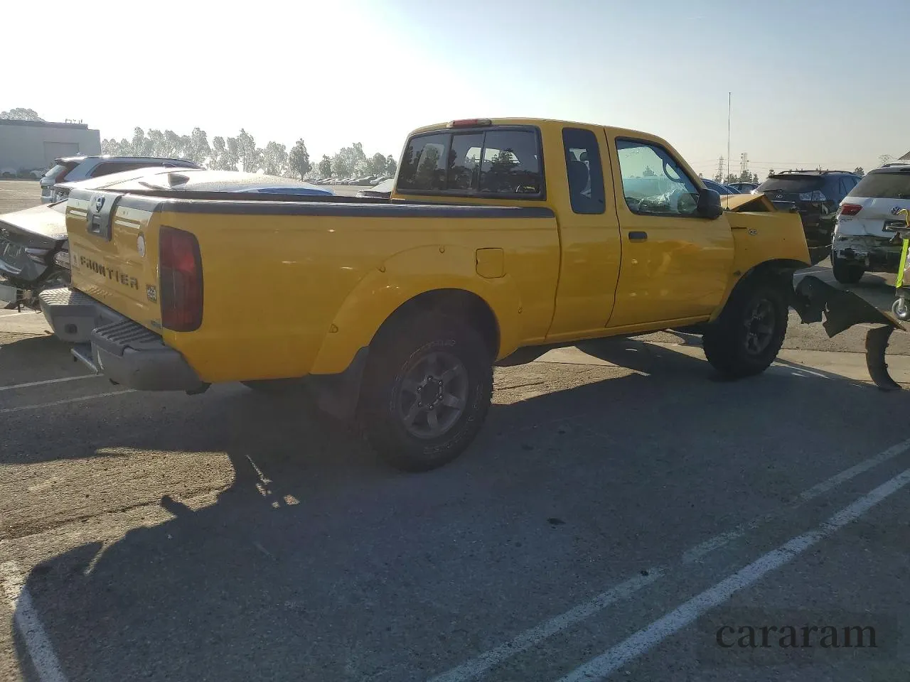 2004 Nissan Frontier XE Desert Runner