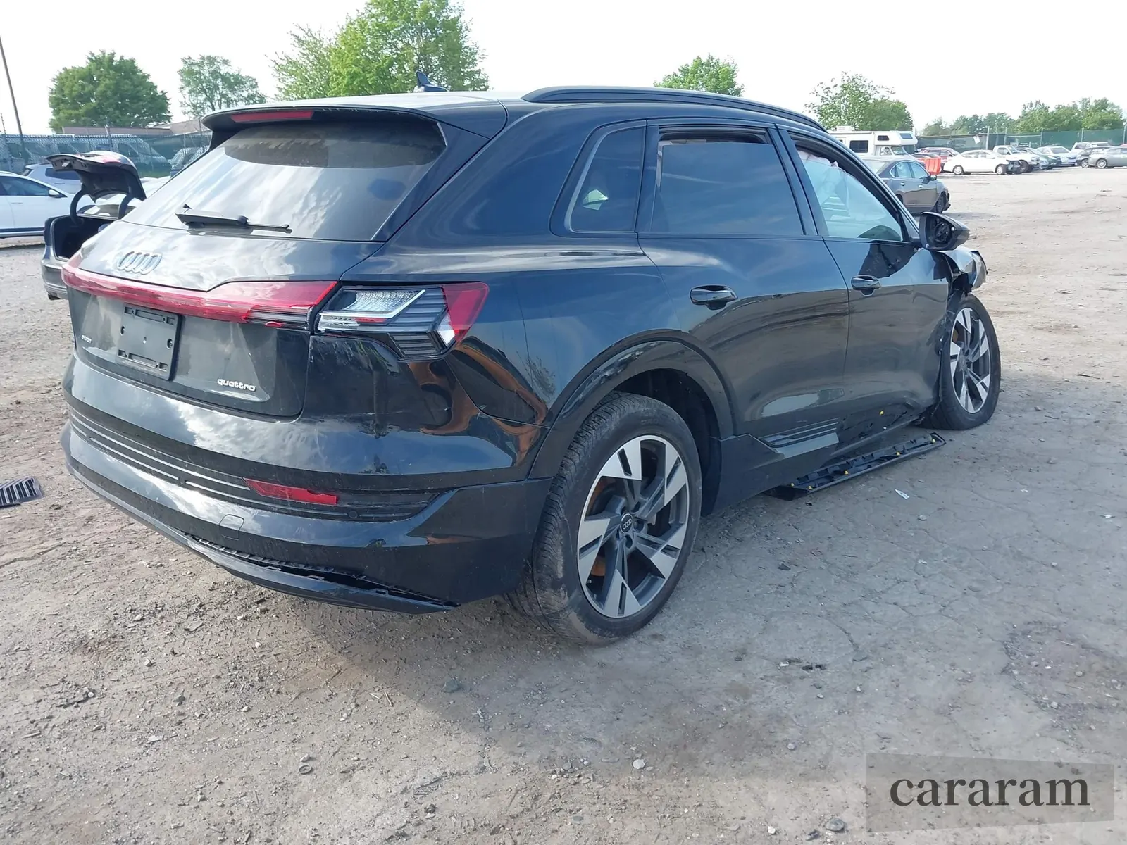 2022 Audi e-tron Premium