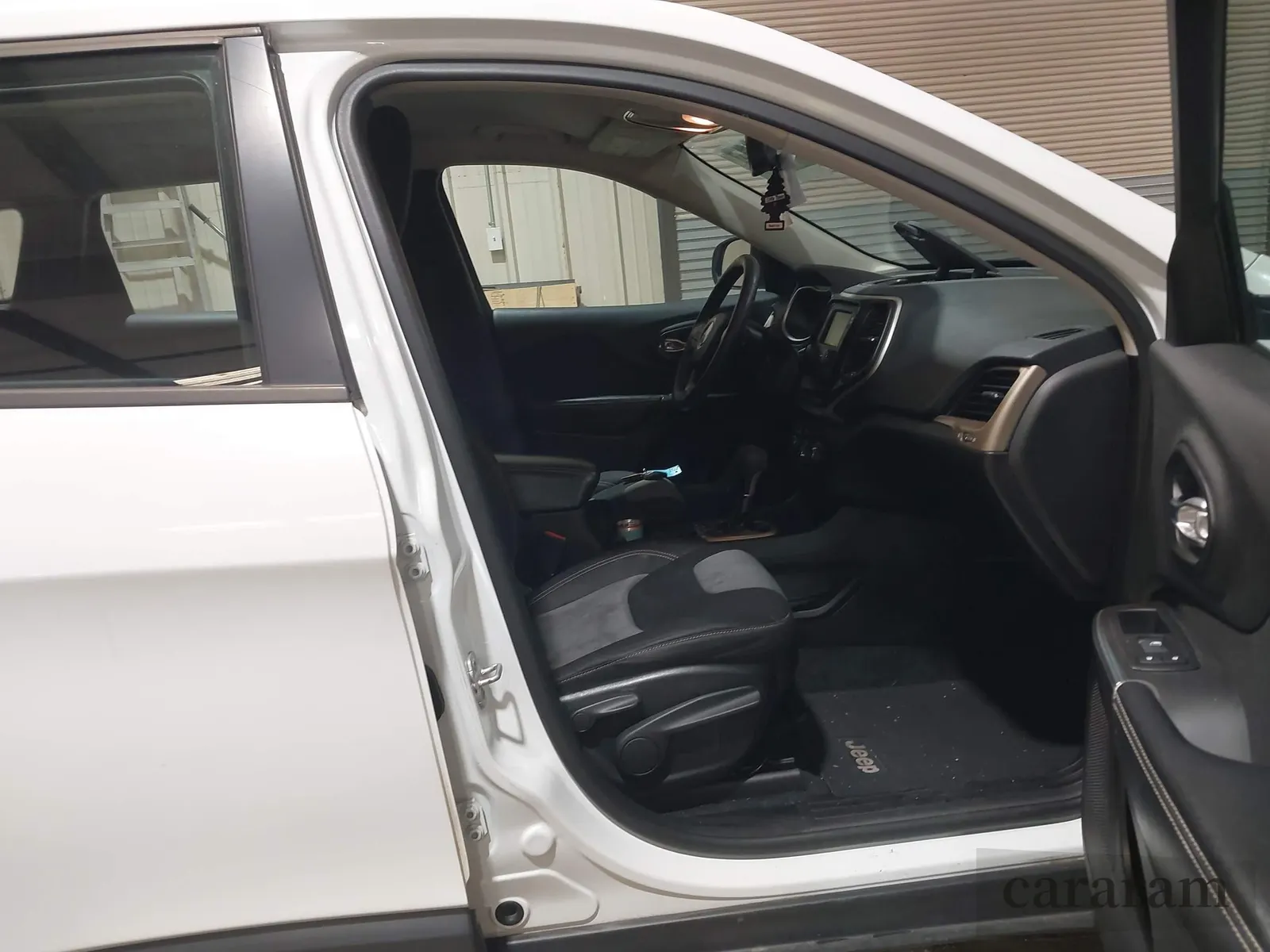 2014 Jeep Cherokee Sport