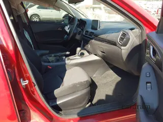 2016 Mazda 3 i Sport