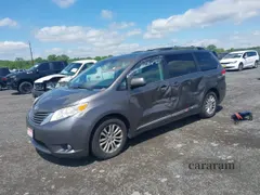 2013 Toyota Sienna XLE