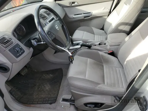 2005 Volvo V50