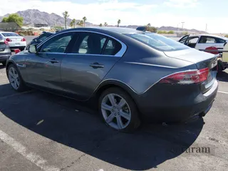 2017 Jaguar XE 25t Prestige