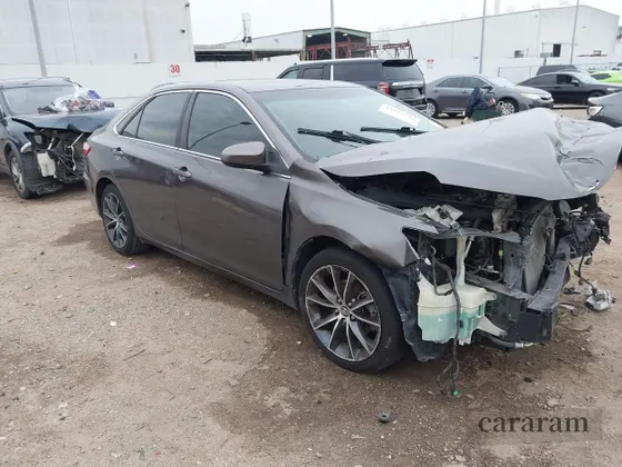 2015 Toyota Camry XSE
