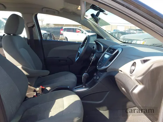 2017 Chevrolet Sonic LS