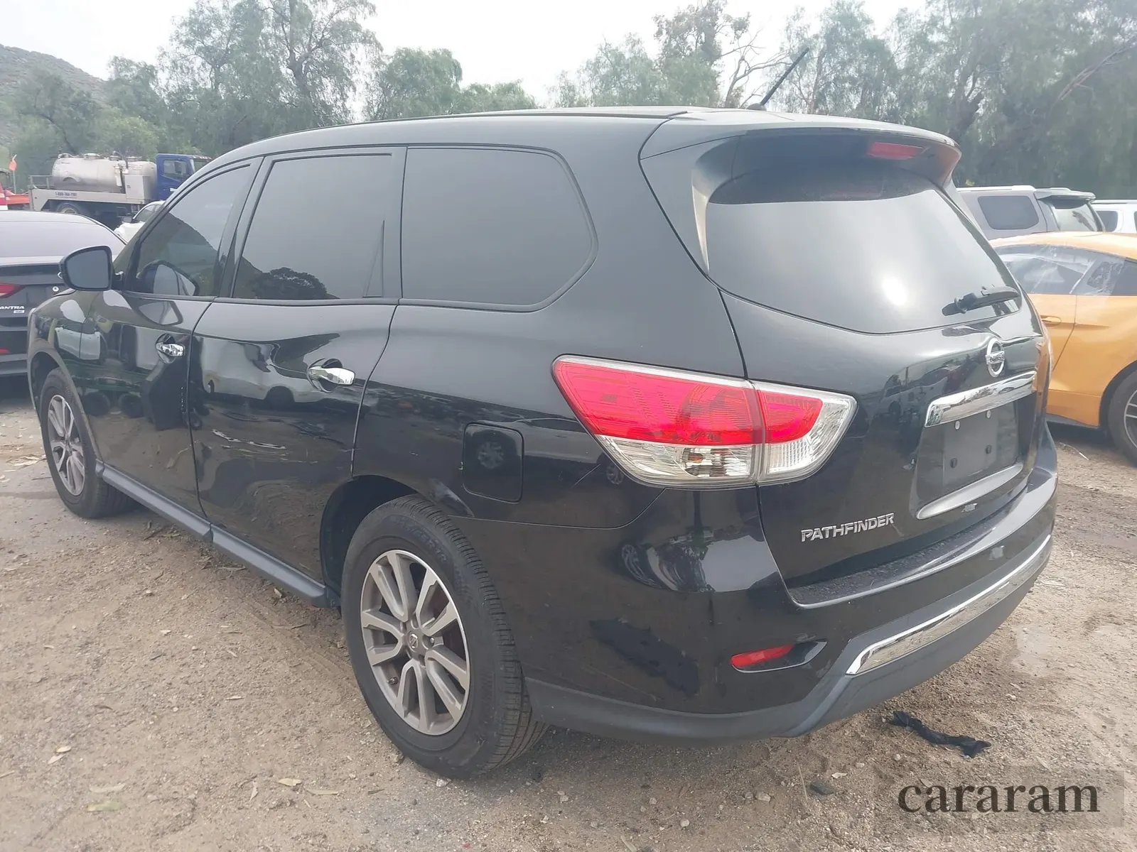 2015 Nissan Pathfinder SL