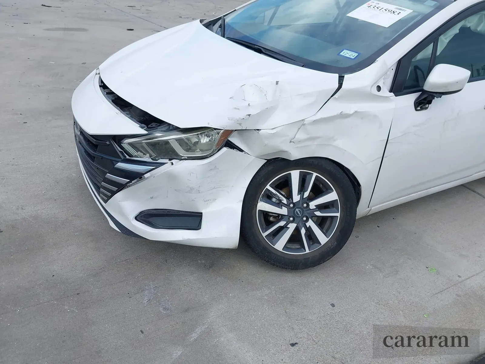 2023 Nissan Versa SV