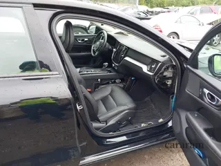 2020 Volvo S60 Momentum