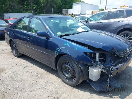 2004 Toyota Camry LE
