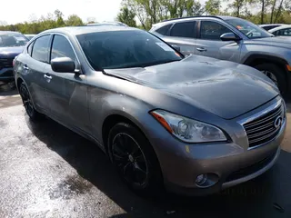 2013 Infiniti M