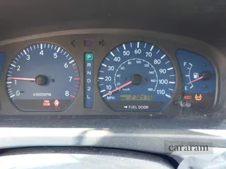 2003 Toyota Sienna LE