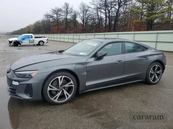 2022 Audi e-tron GT Premium Plus