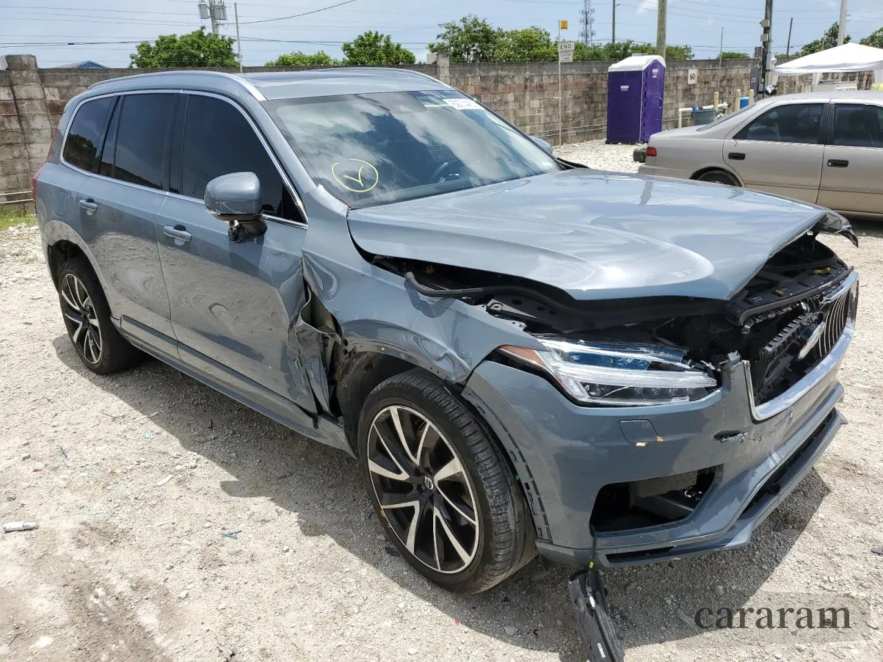 2021 Volvo XC90 Momentum