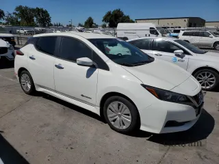 2018 Nissan LEAF SL