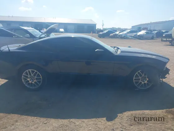 2013 Ford Mustang V6