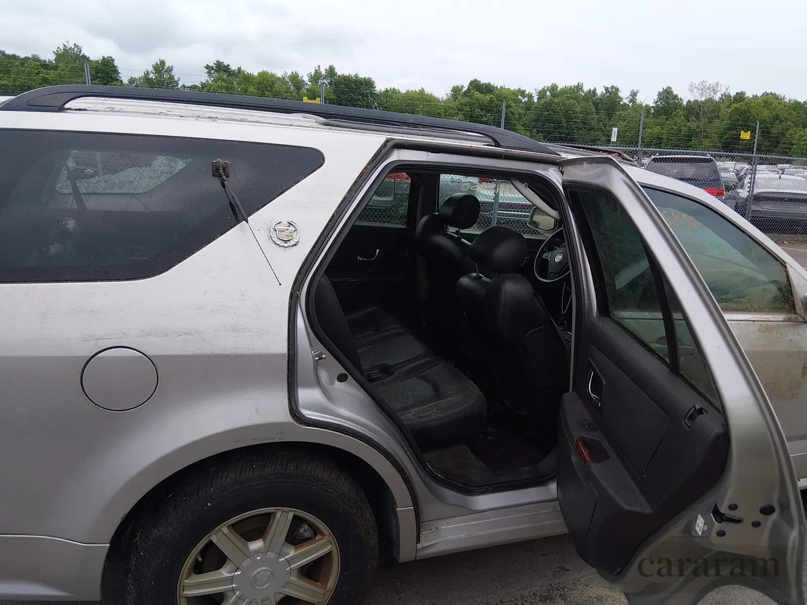 2004 Cadillac SRX