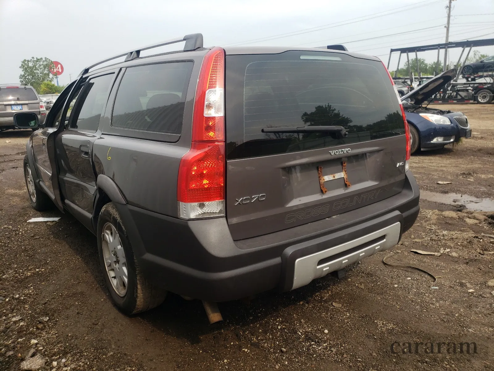 2005 Volvo XC70