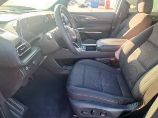 2025 Chevrolet Traverse FWD LT