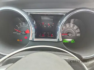 2005 Ford Mustang GT Deluxe