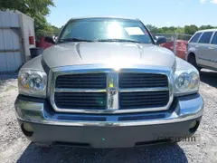 2005 Dodge Dakota SLT