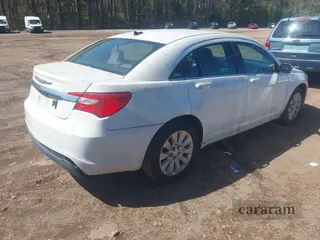 2014 Chrysler 200 LX