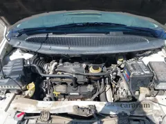 2005 Dodge Caravan SE