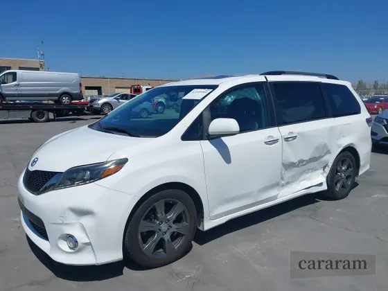 2017 Toyota Sienna SE