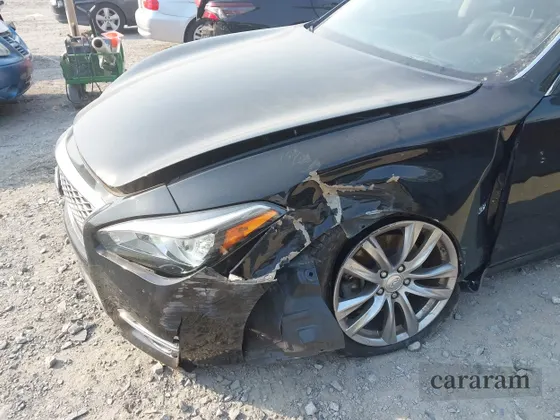 2015 Infiniti Q70