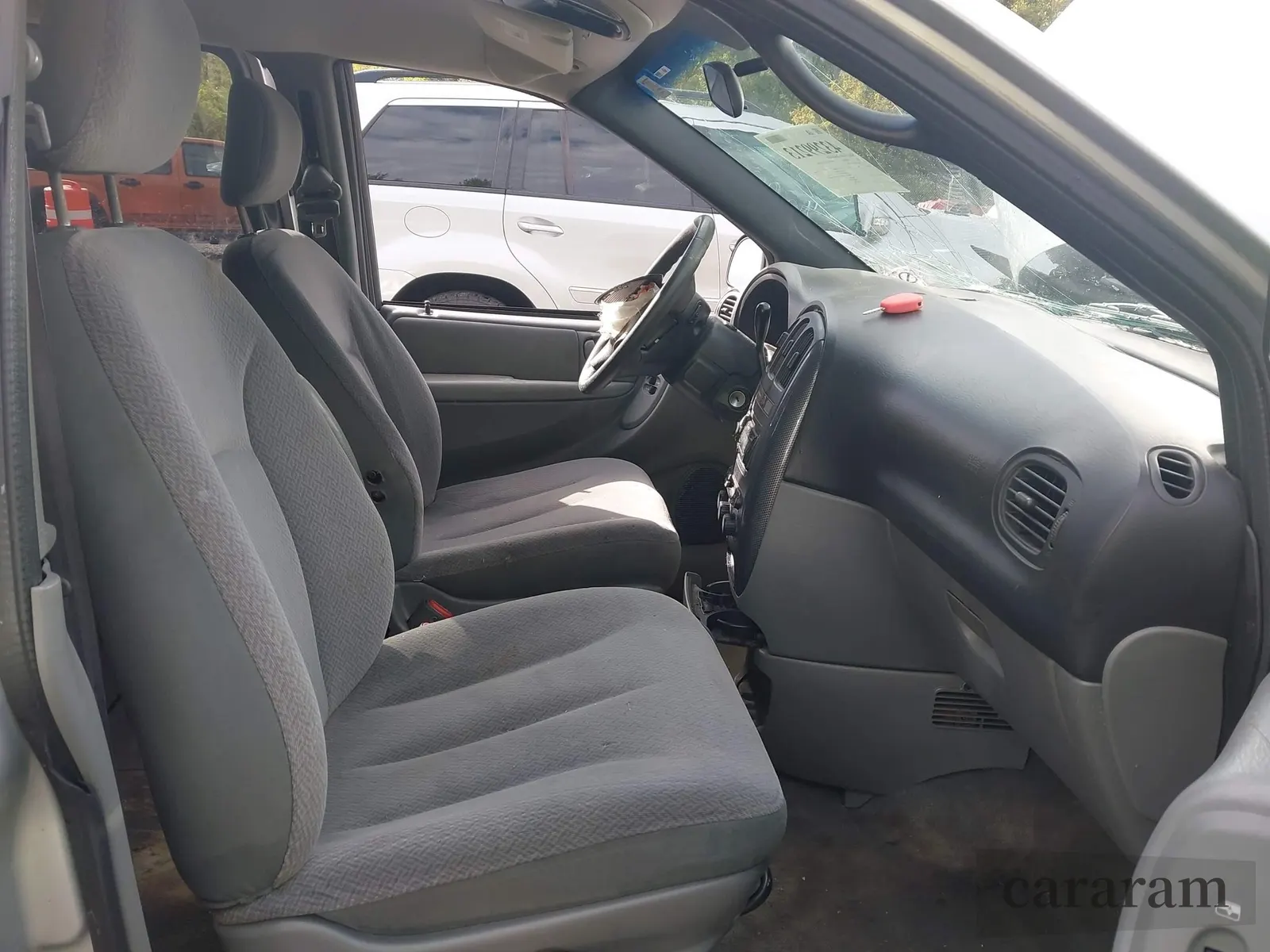 2005 Dodge Caravan SXT