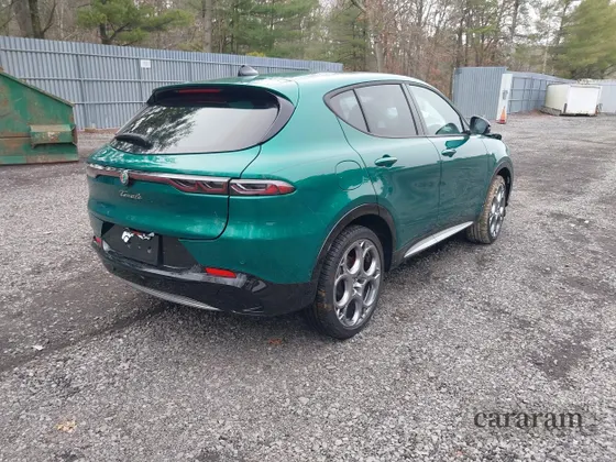 2024 Alfa Romeo Tonale Ti