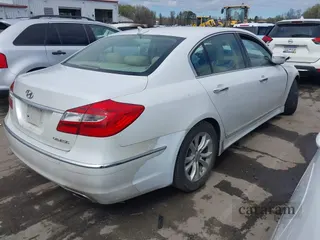 2013 Hyundai Genesis
