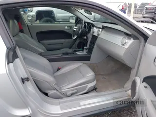 2006 Ford Mustang Standard