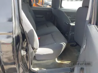 2004 Nissan Frontier XE