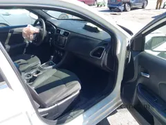 2012 Chrysler 200 LX