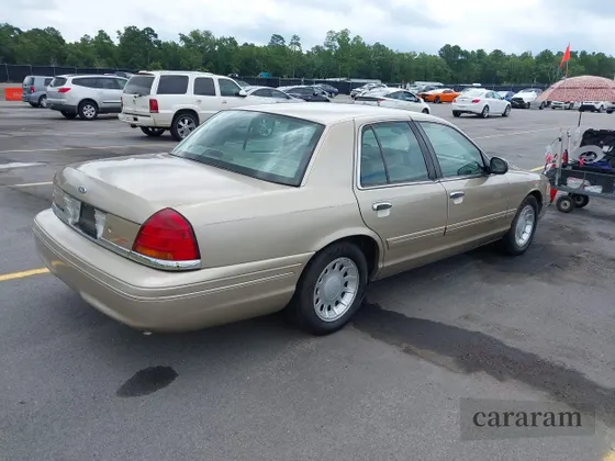 2000 Ford Crown Victoria LX