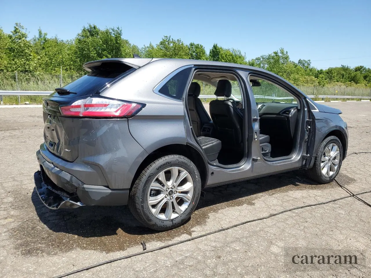 2024 Ford Edge Titanium