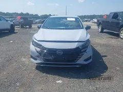 2023 Nissan Versa SR